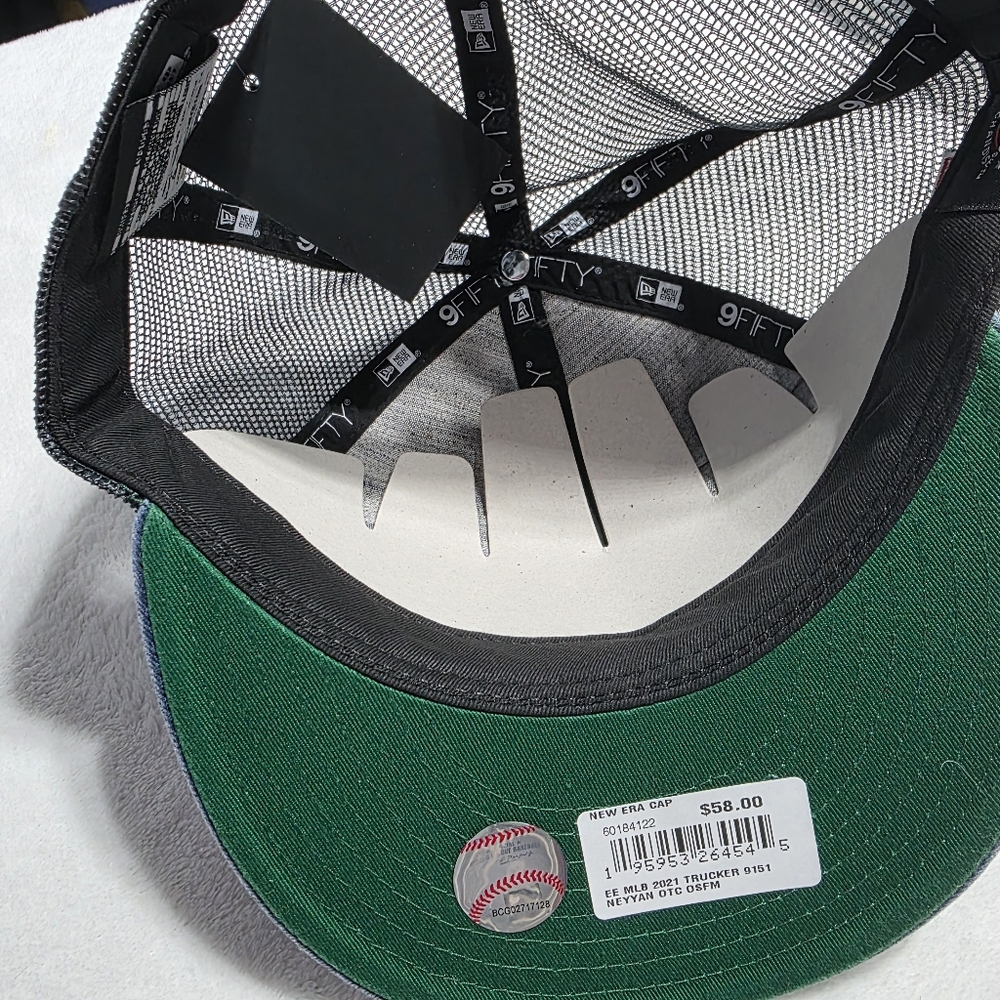 NWT Eric Emanuel X New Era Big League Trucker Hat New York Yankees  OS - Picture 7 of 10